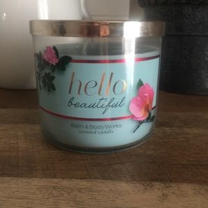 3 wick candle in scent Hello Beautiful
